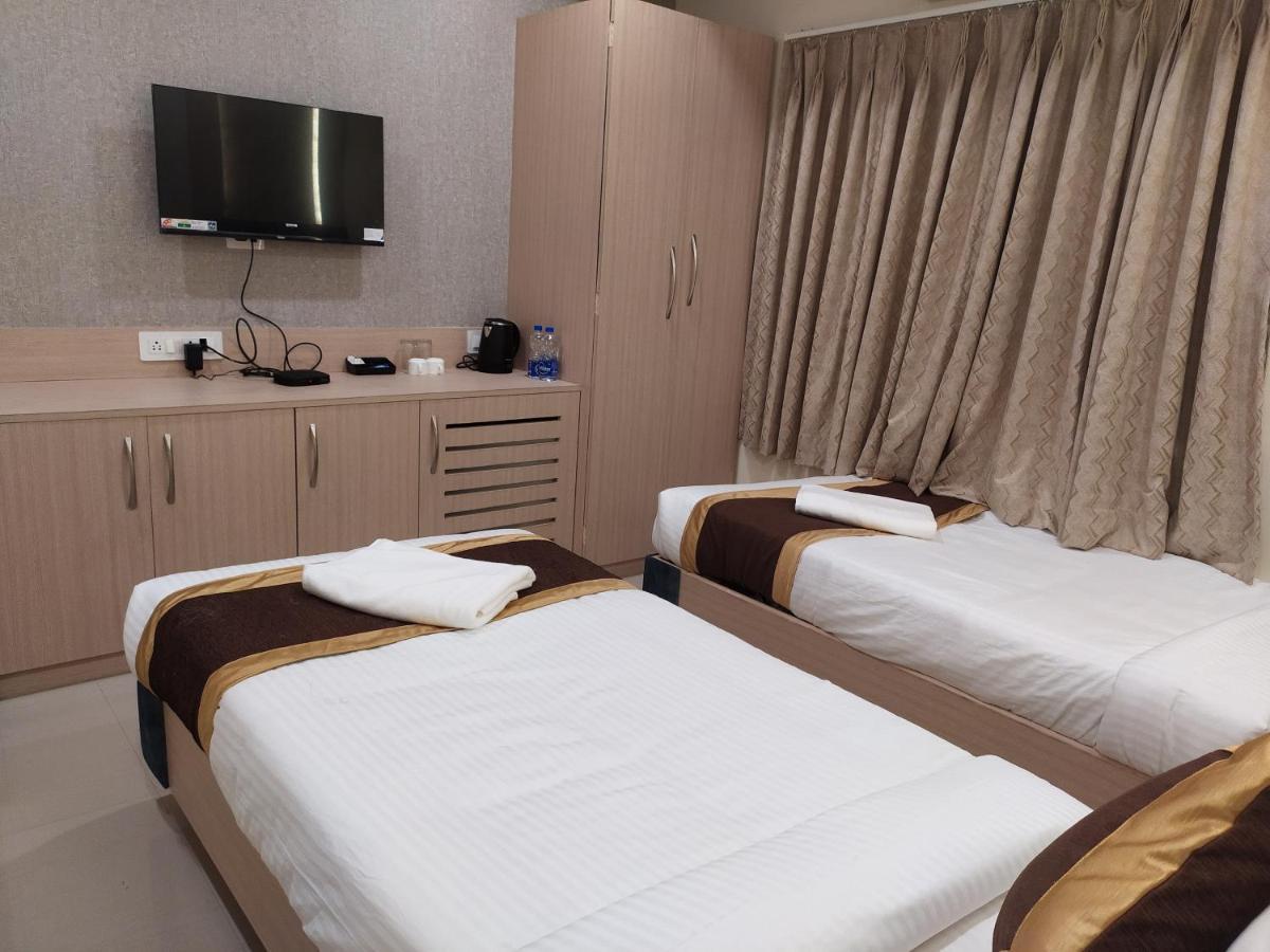 The Panash - Hotel & Banquet 加尔各答 外观 照片