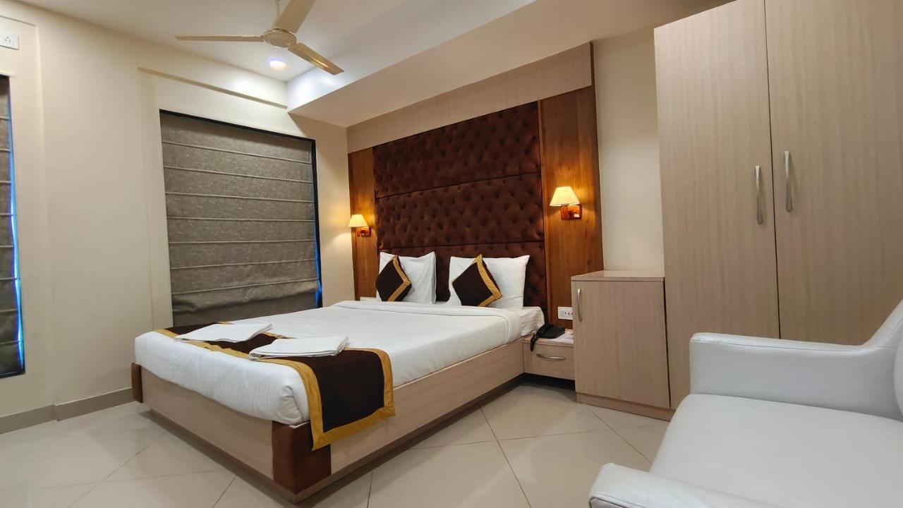 The Panash - Hotel & Banquet 加尔各答 外观 照片