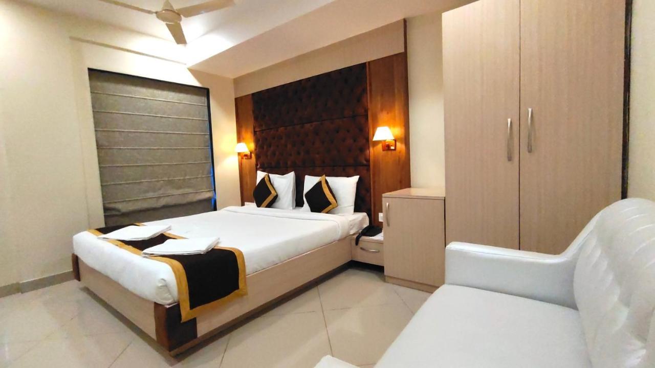 The Panash - Hotel & Banquet 加尔各答 外观 照片